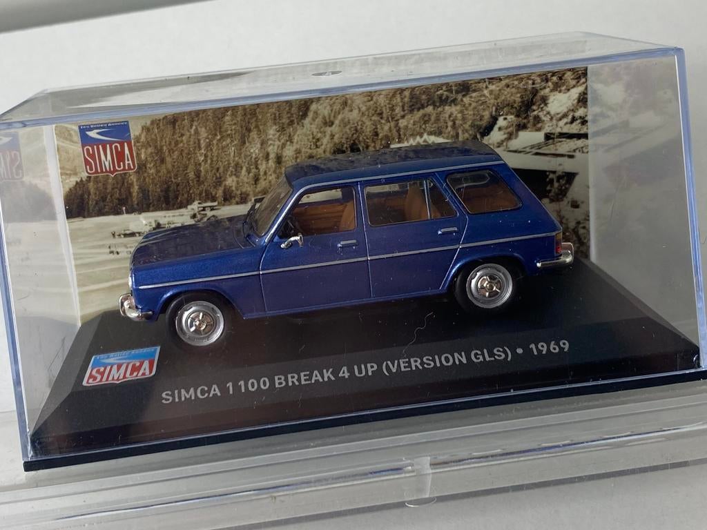 1:43 SIMCA 1100 break ( 4UP)-in vitrinebox met background, Ophalen of Verzenden, Nieuw, Auto, Overige merken