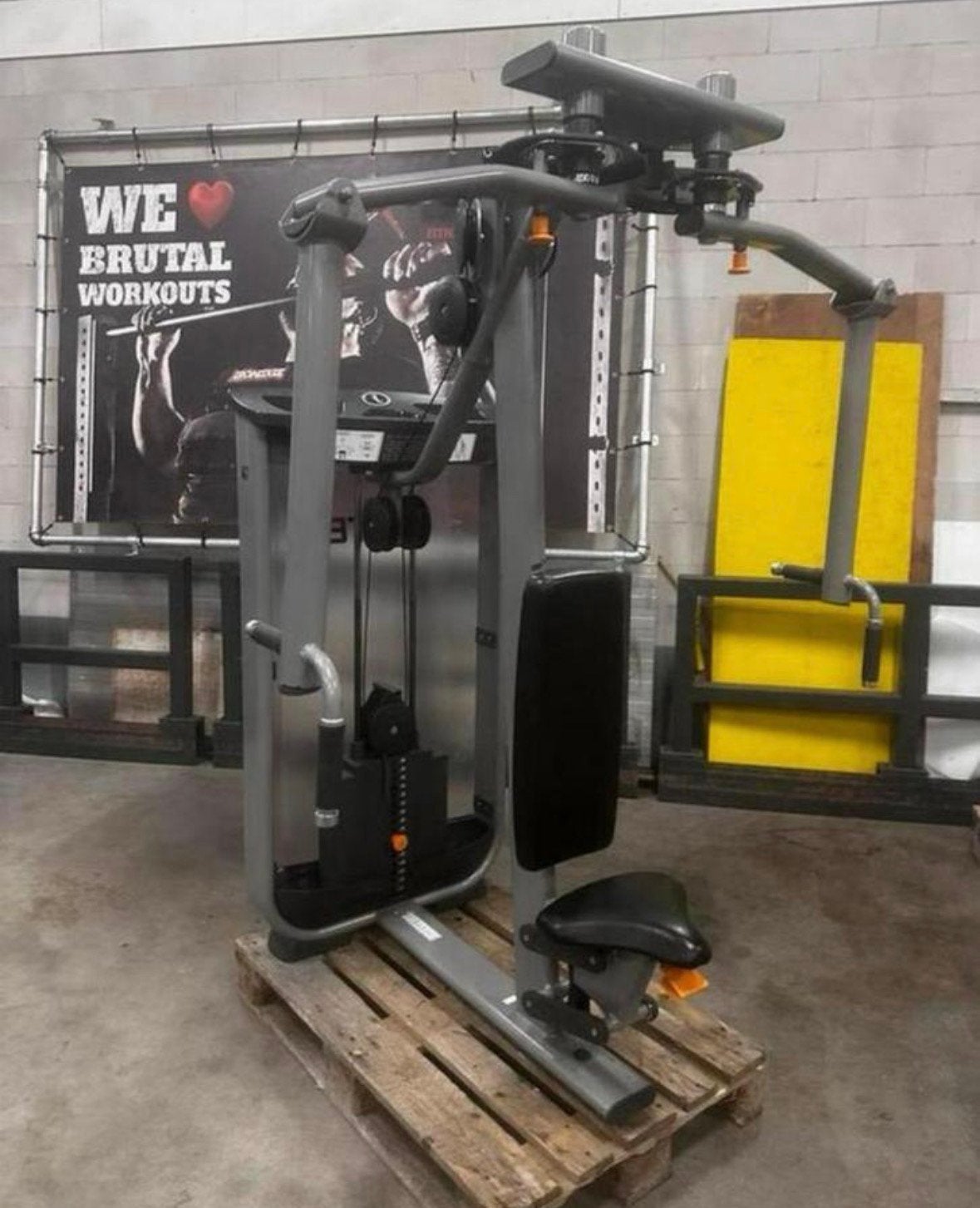 Pec Fly/Rear Delt Apparaat 109kg Steekgewichten, Sport en Fitness, Ophalen, Gebruikt, Overige typen