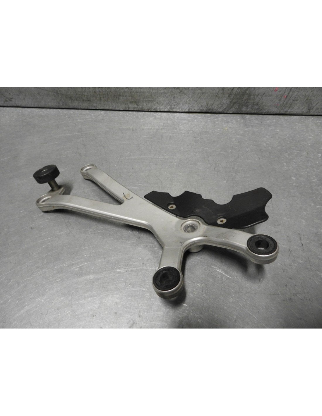 950 SM (R)  2004 - 2008 KTM Beugel Beugel motorblok D1-42718