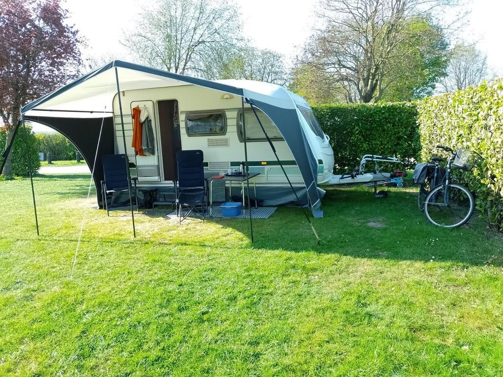 Chateau Calista 400TZF met mover en fietsendrager. Rijklaar!, Caravans en Kamperen, Chateau, Kachel, 750 - 1000 kg, Particulier