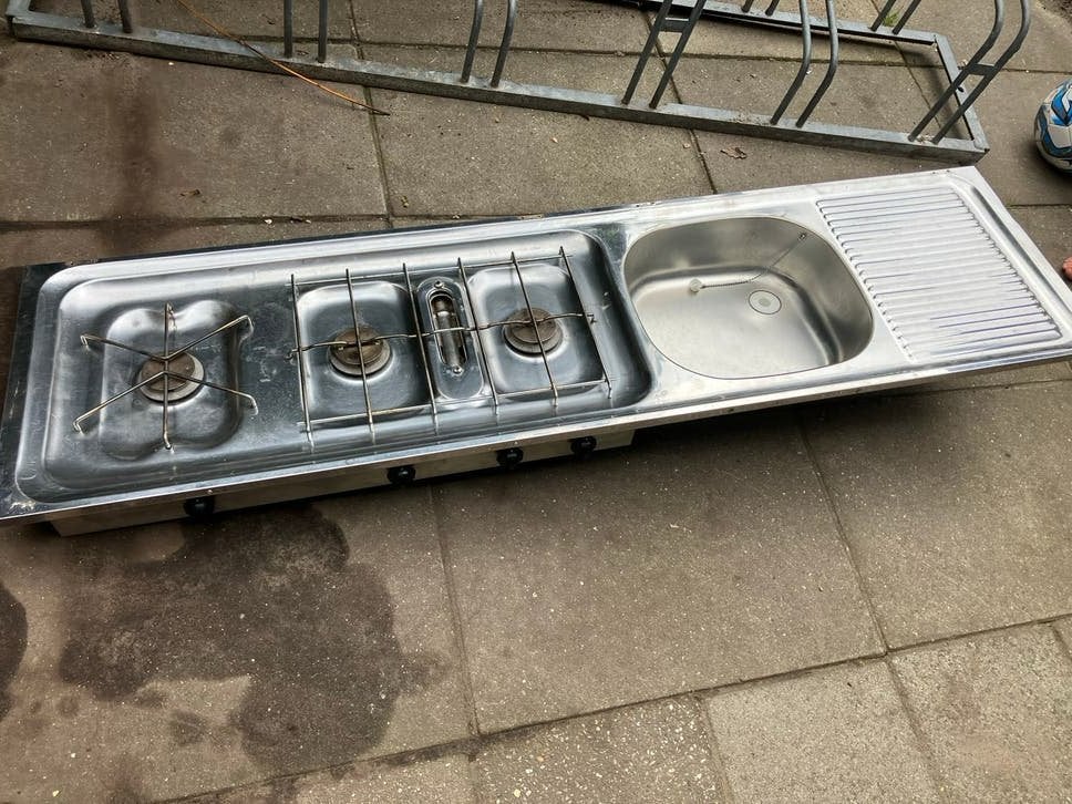 RVS keukenblad met spoelbak en 3-pits gasfornuis voor vouwwa, Huis en Inrichting, Keuken | Keukenelementen, Ophalen, Gebruikt