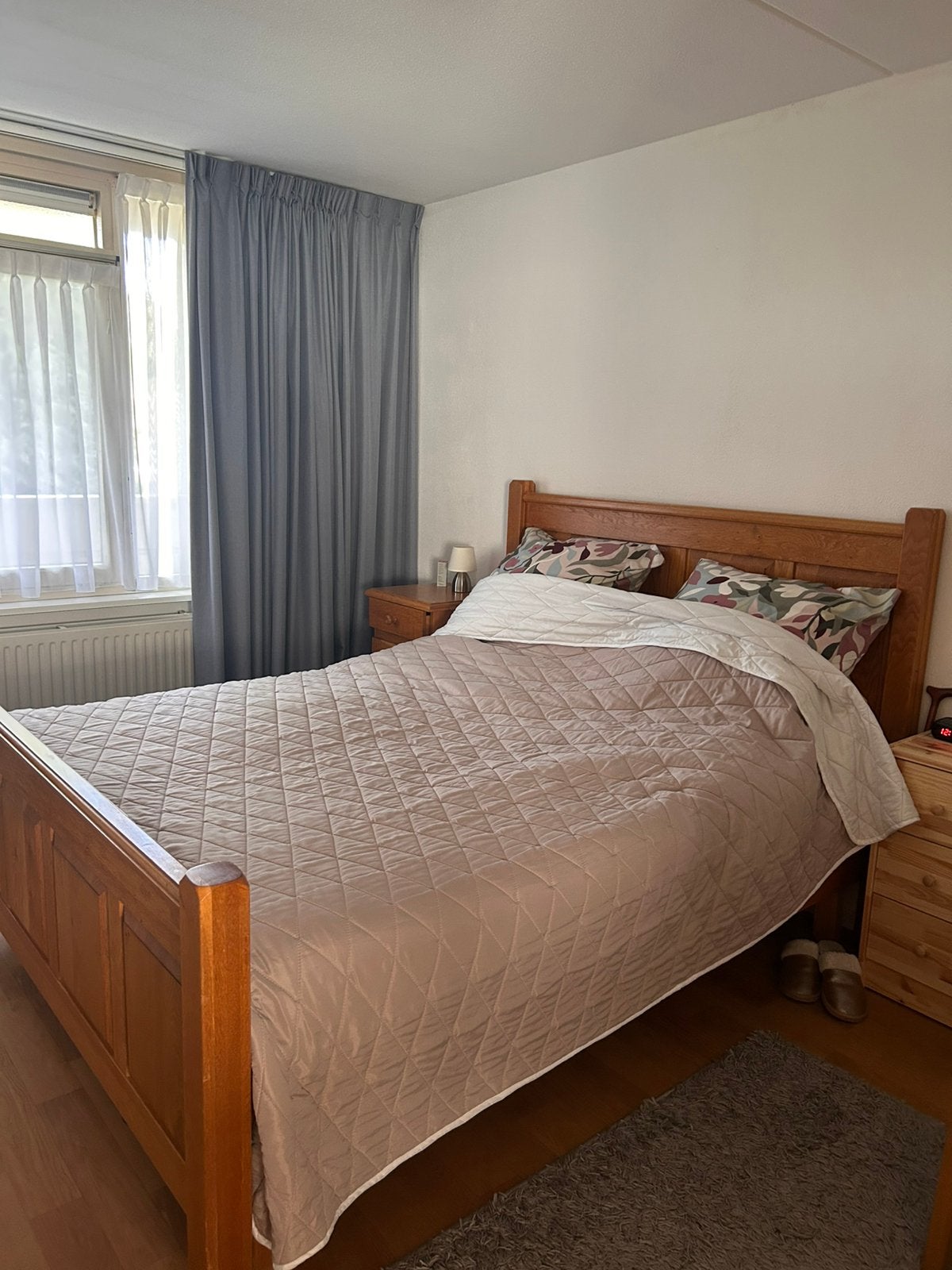 Gratis af te halen licht eiken 2 persoons bed 160x200, Ophalen, Gebruikt, Tweepersoons