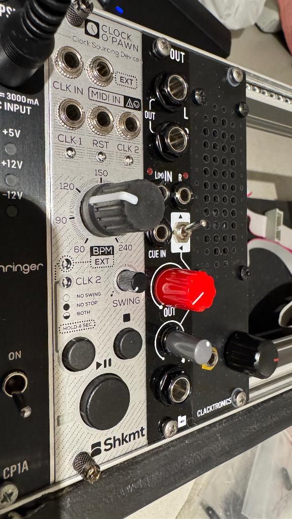Shakmat Clock O’pawn, Frequency central Klangstadt e.a., Ophalen of Verzenden, Gebruikt
