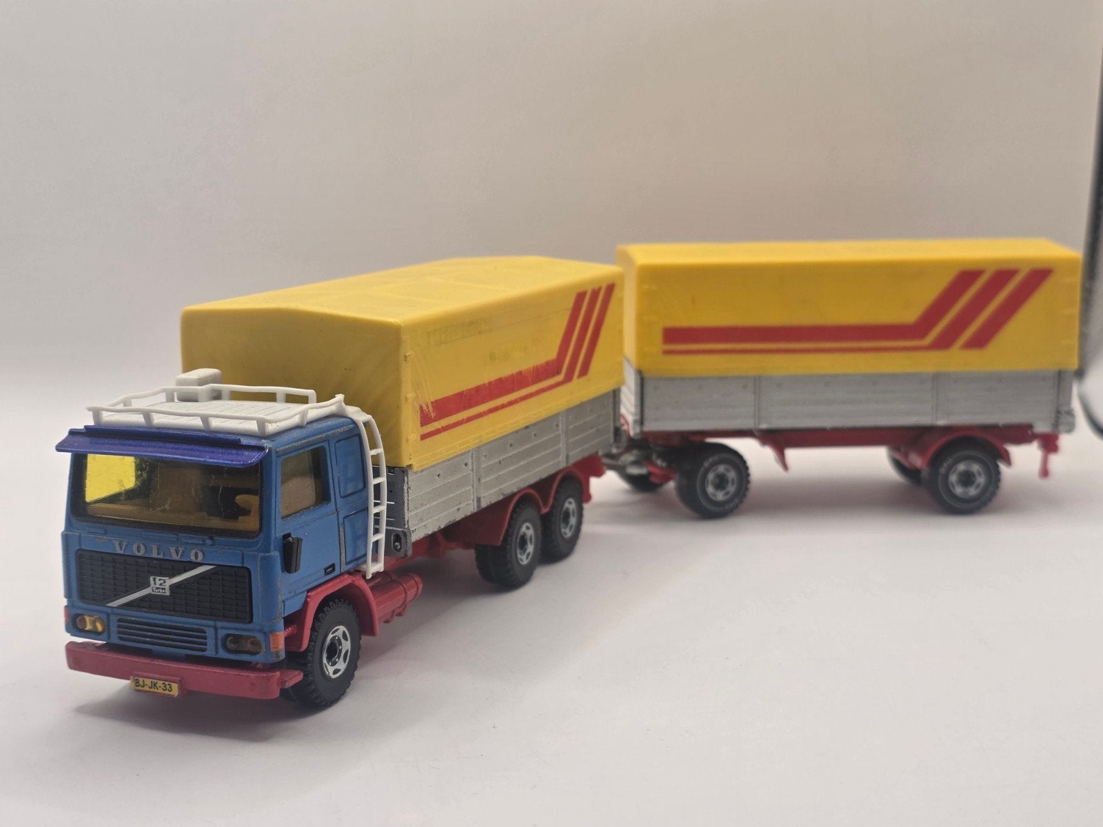 Volvo f12 turbo 6, Ophalen of Verzenden, Bus of Vrachtwagen, SIKU