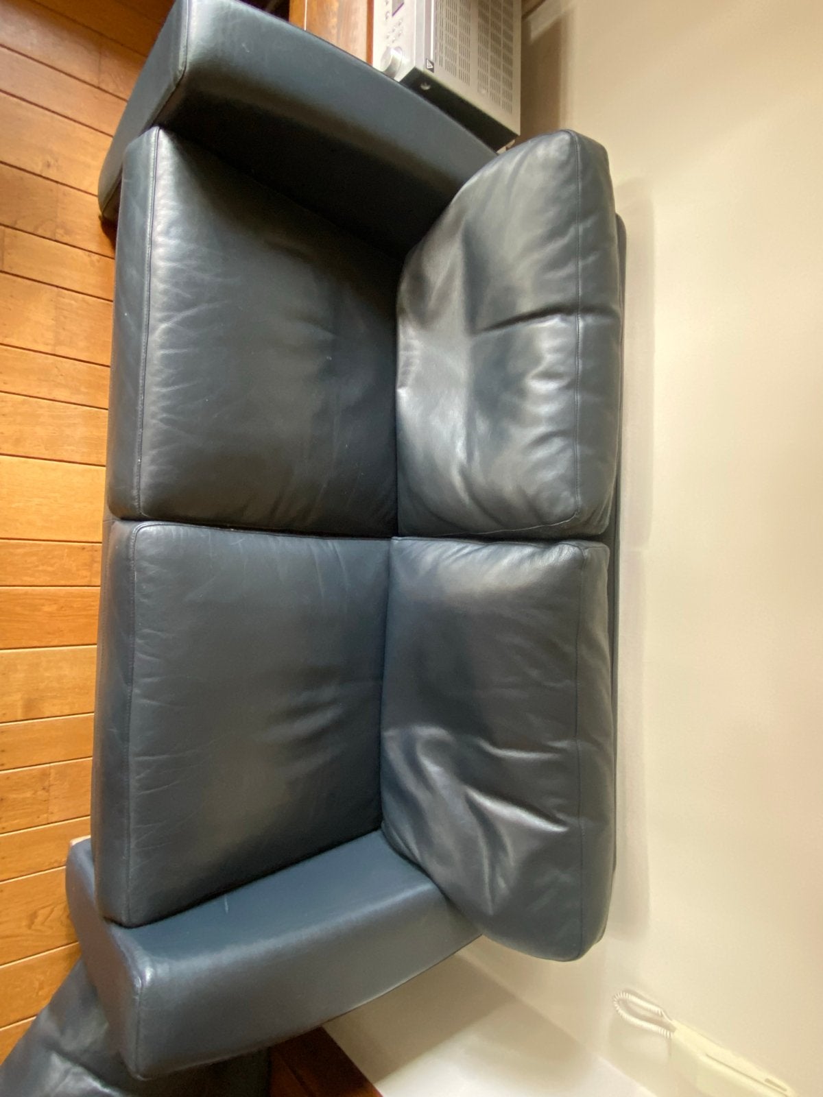 Comfortabele donkerblauwe leren tweezitsbank, Ophalen, Gebruikt, 150 tot 200 cm, Tweepersoons