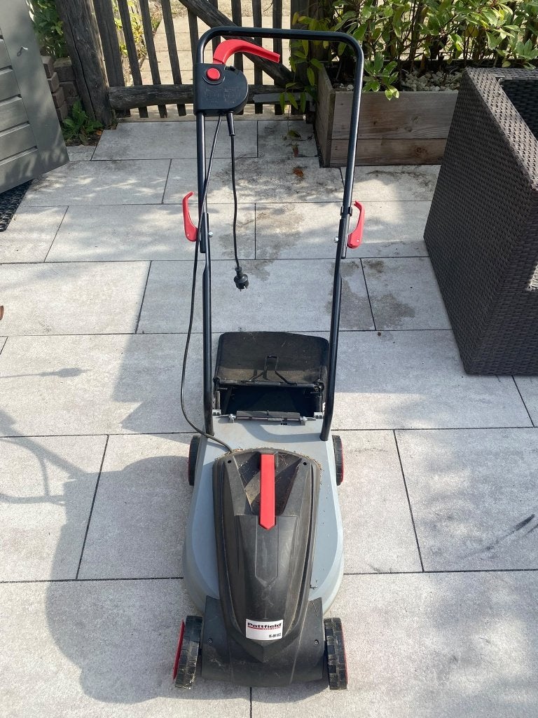 PATTFIELD Elektrische grasmaaier (Lawnmower) PE-EM 1032, Ophalen, Gebruikt, Elektrische grasmaaier