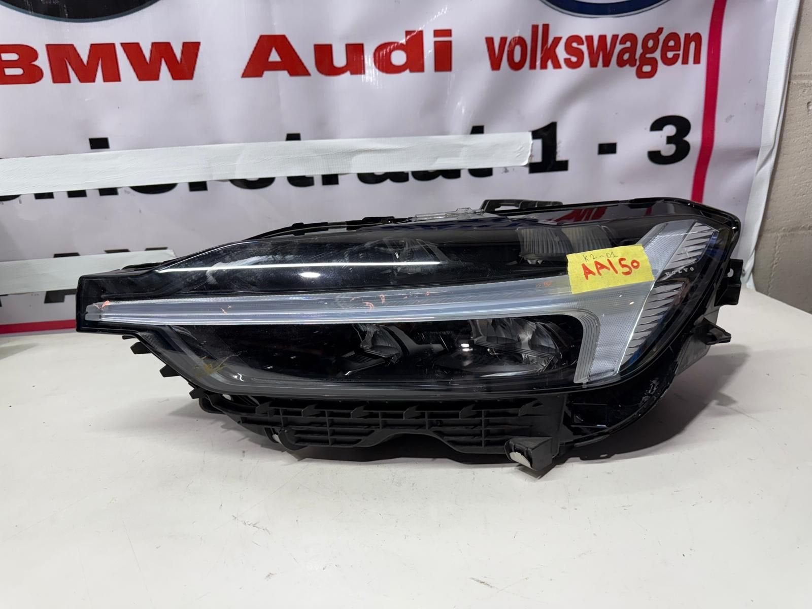 Volvo XC60 Koplamp, Gebruikt, -, -, Ophalen of Verzenden