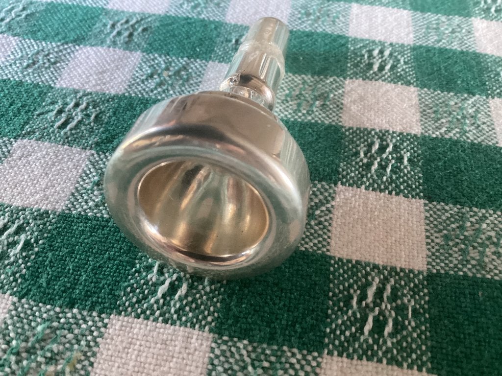 Dennis Wick cornet mondstuk 4, Muziek en Instrumenten, Ophalen of Verzenden, Zo goed als nieuw, Overige typen