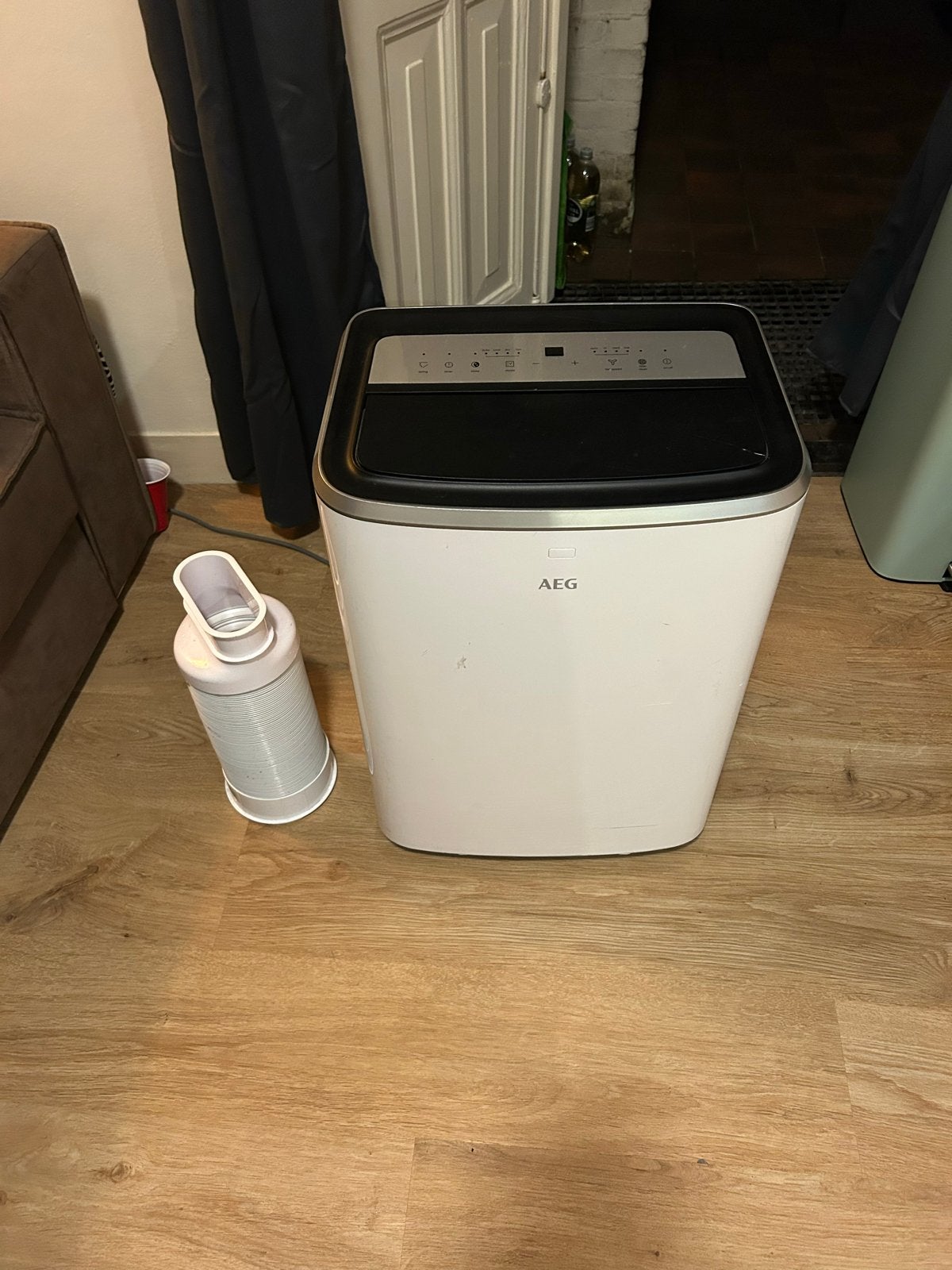 Aeg mobiele airco AXP26U338CW, Ophalen, Minder dan 60 m³, 3 snelheden of meer, Zo goed als nieuw