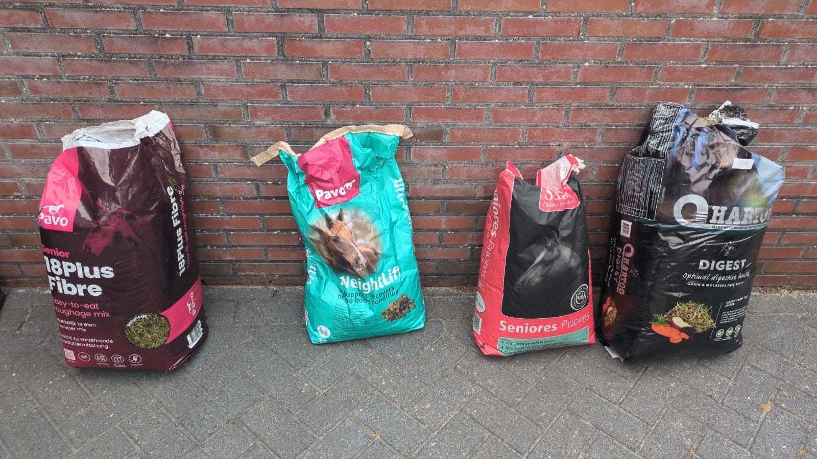 pony / paarden voer, Ophalen