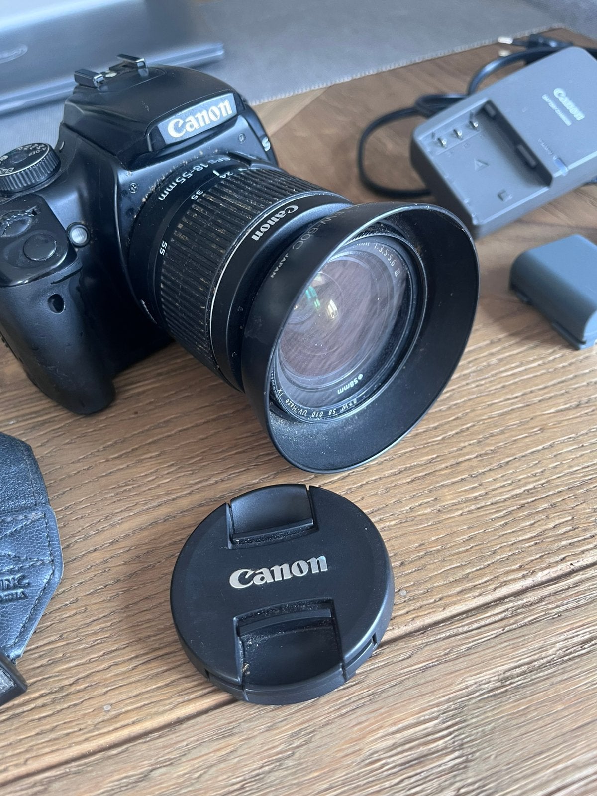 Canon 400D - 18-55MM lens - extra batterij, Ophalen of Verzenden, Gebruikt, Standaardlens