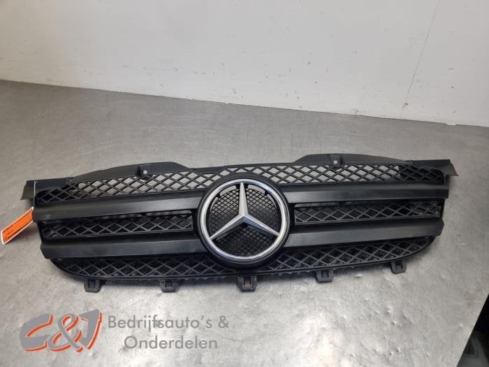 Grille van een Mercedes Sprinter (NVT), Gebruikt, -, Ophalen of Verzenden, -