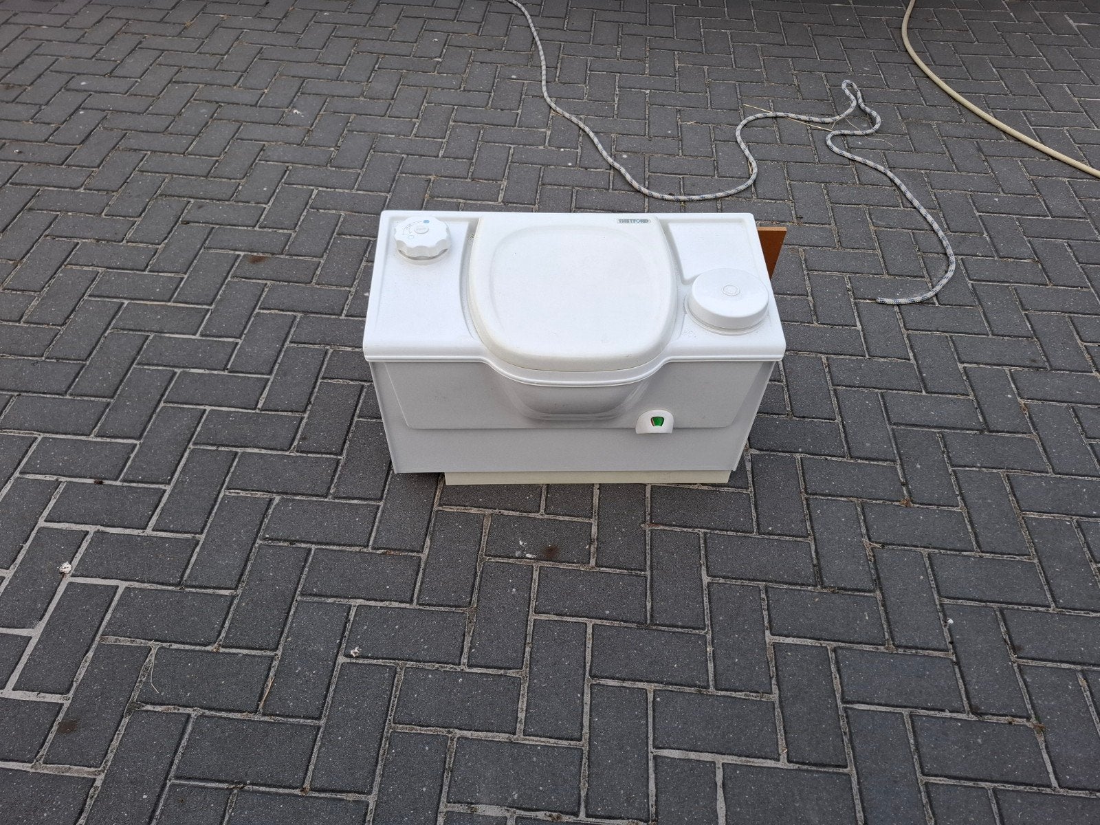 Toilet caravan / camper, Ophalen, Gebruikt