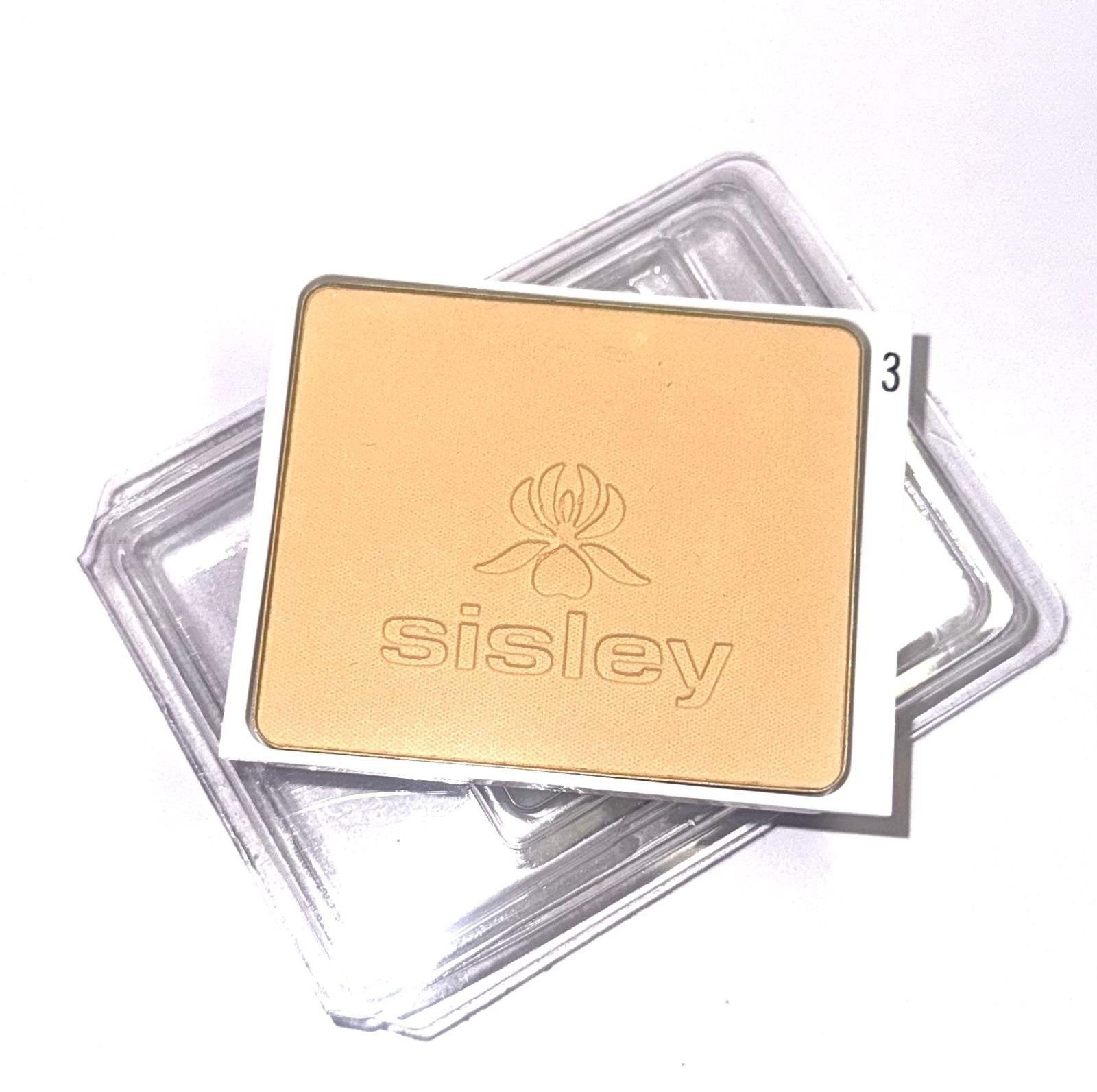 sisley phyto blanc Lightening Compact Foundation 03 white, Ophalen of Verzenden, Nieuw, Beige, Gehele gezicht