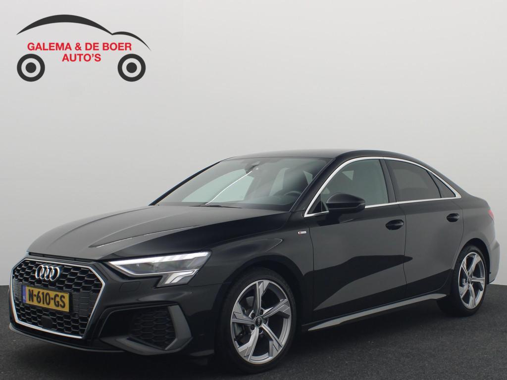 Audi A3 Limousine 30 TFSI S edition AUTOMAAT / S-LINE / NAVI, Auto's, Stof, Gebruikt, Automatische klimaatregeling, Zwart