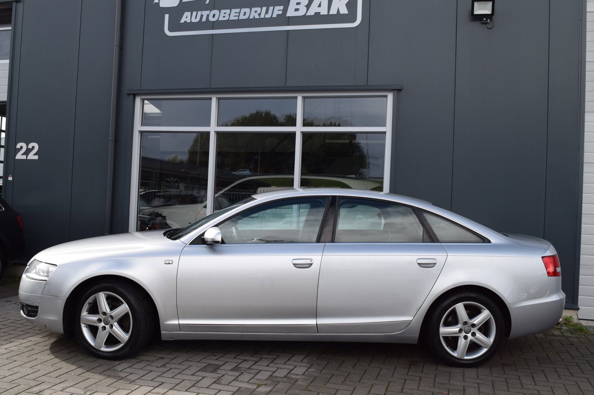 Audi A6 Limousine 2.4 Pro Line Business | LPG G3 | Automaat, Auto's, Stof, Zwart, 10 km/l, Bedrijf