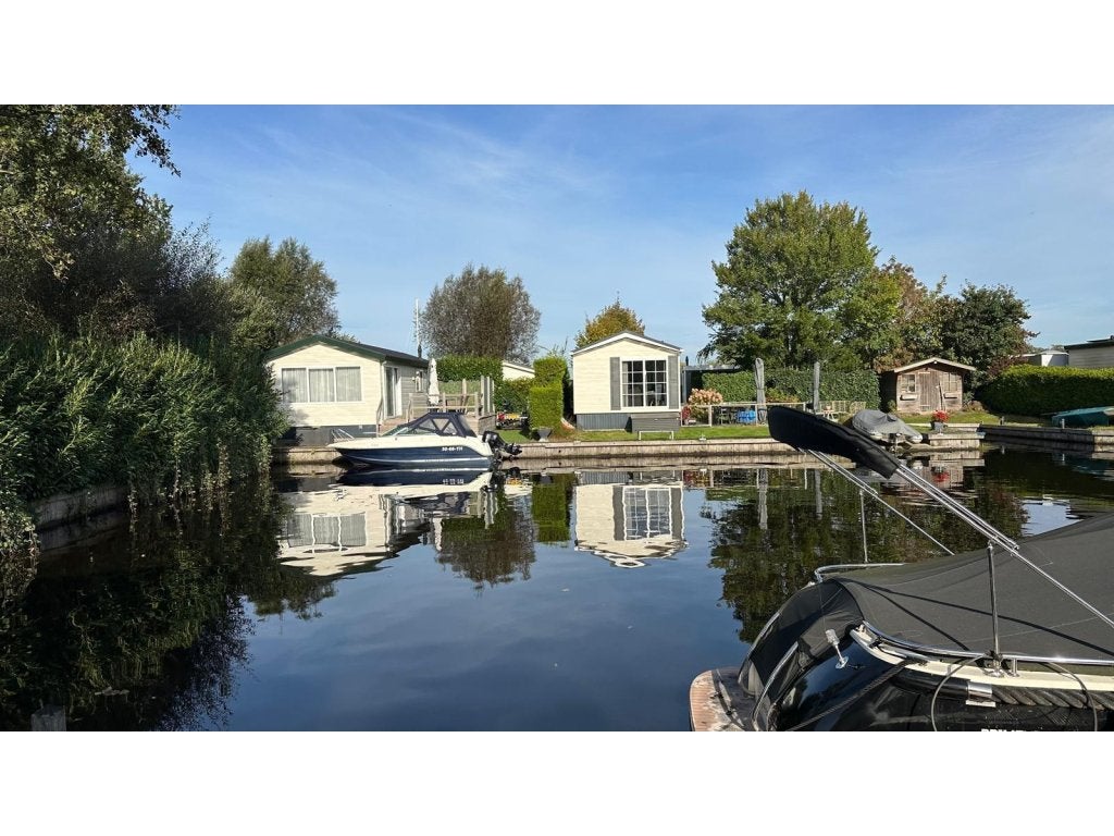 Chalet te koop + eigen grond in Boornzwaag,Friesland!R#52R, Tot en met 4
