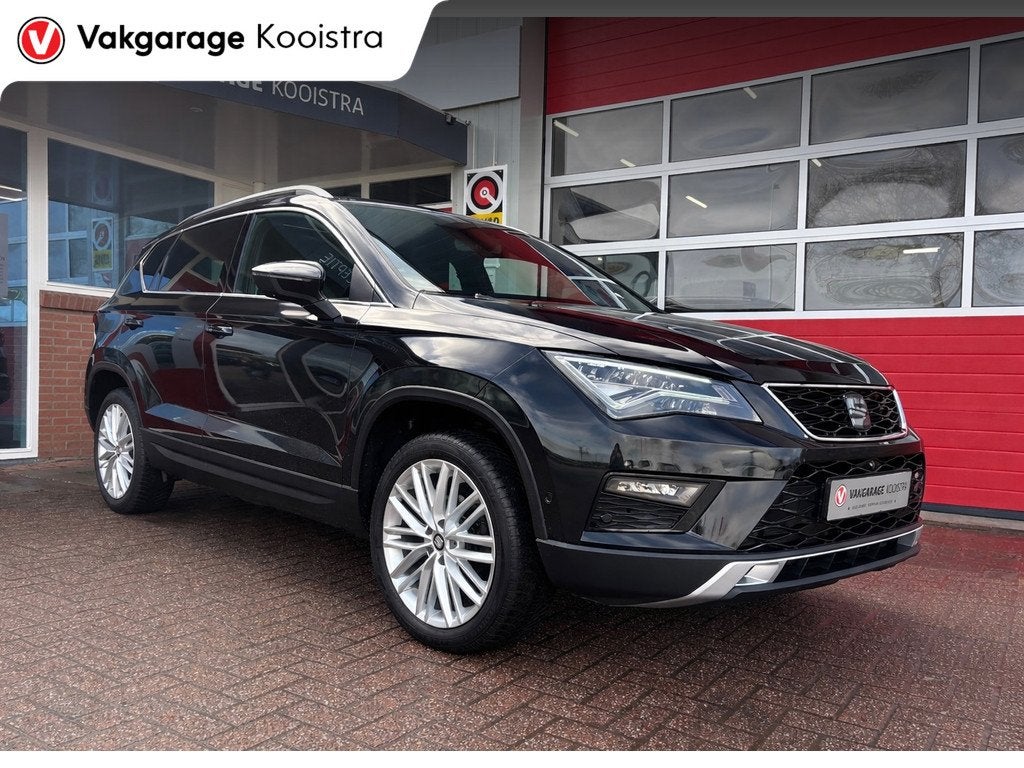 Seat Ateca 1.5 TSI Xcellence Edition|Pano|ACC|360Camera, 12 maanden, Zwart, 4 cilinders, Zwart