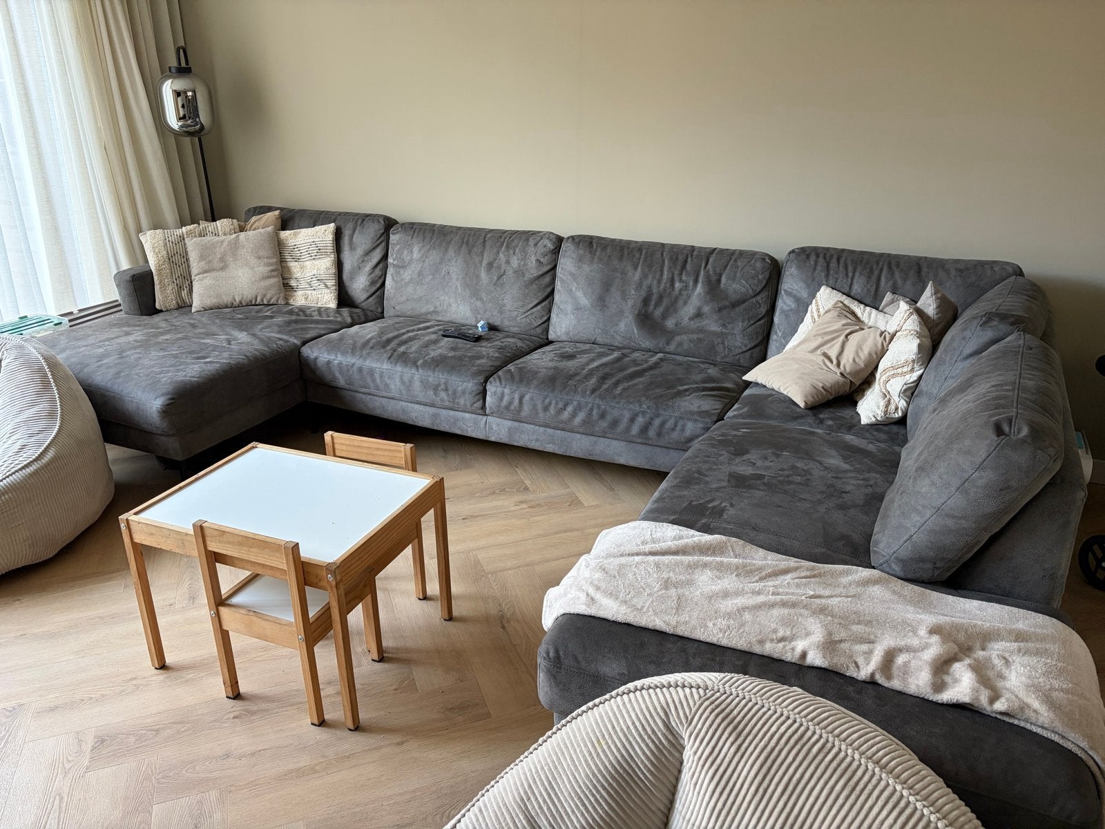 Grote grijze hoekbank - comfortabel en stijlvol, Huis en Inrichting, Ophalen, Gebruikt, Hoekbank, 300 cm of meer