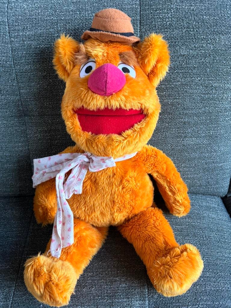 Muppet / Muppets Fozzie ongeveer 65 cm lang/hoog, Ophalen of Verzenden, Gebruikt, Beer