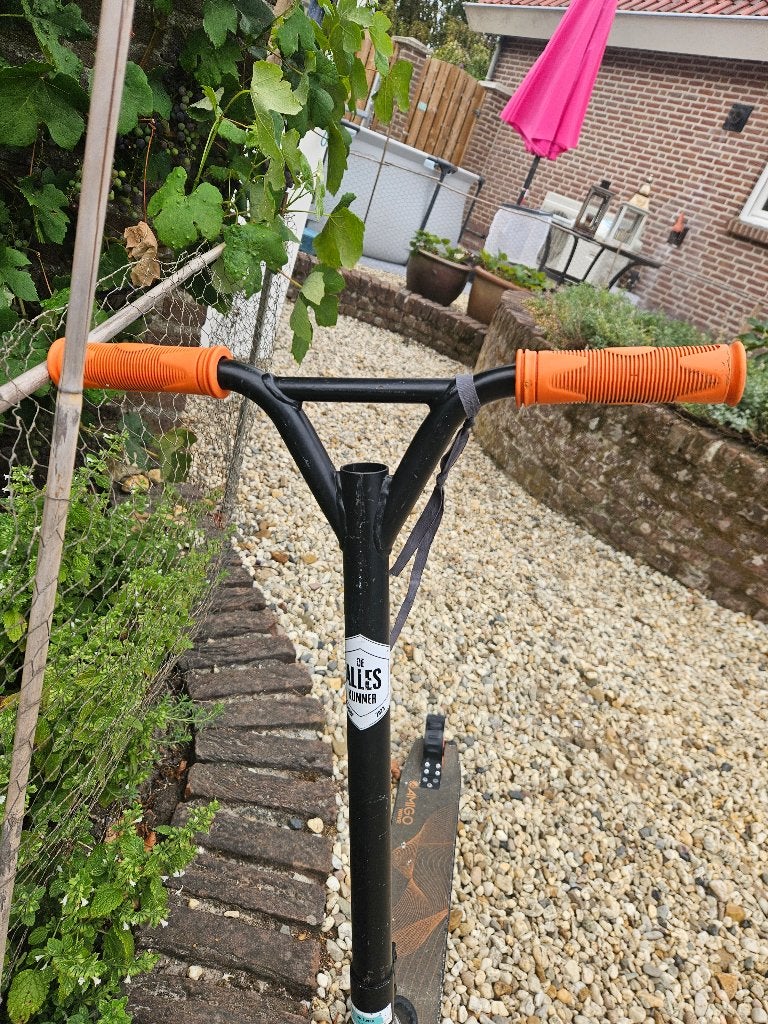 Amigo wave junior stuntstep oranje, Fietsen en Brommers, Steps, Zo goed als nieuw, Gewone step, Ophalen