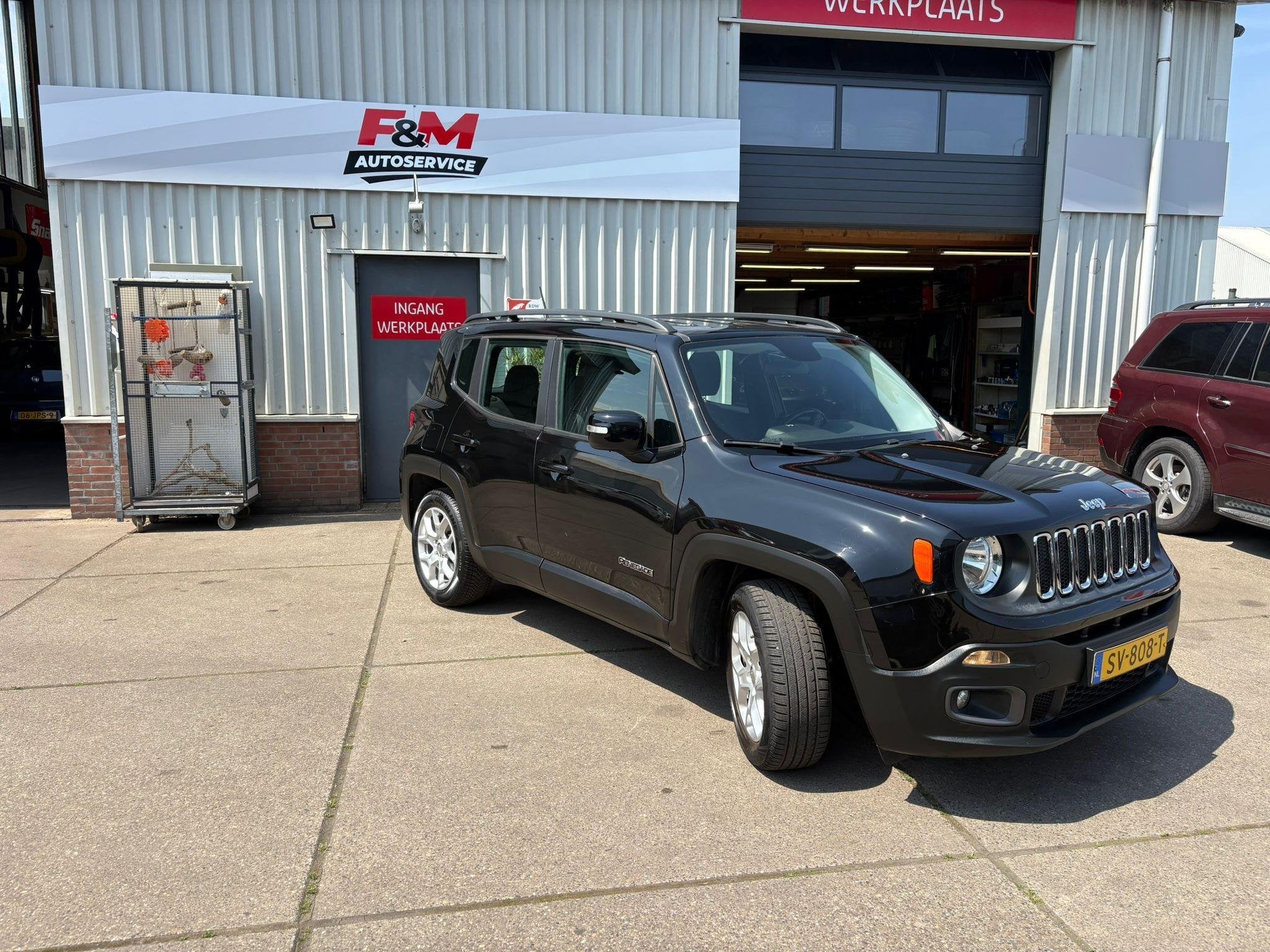 Jeep Renegade 1.4 MultiAir Night Eagle Airco, cruise, trekha, Auto's, Jeep, Stof, Gebruikt, 4 cilinders, Zwart