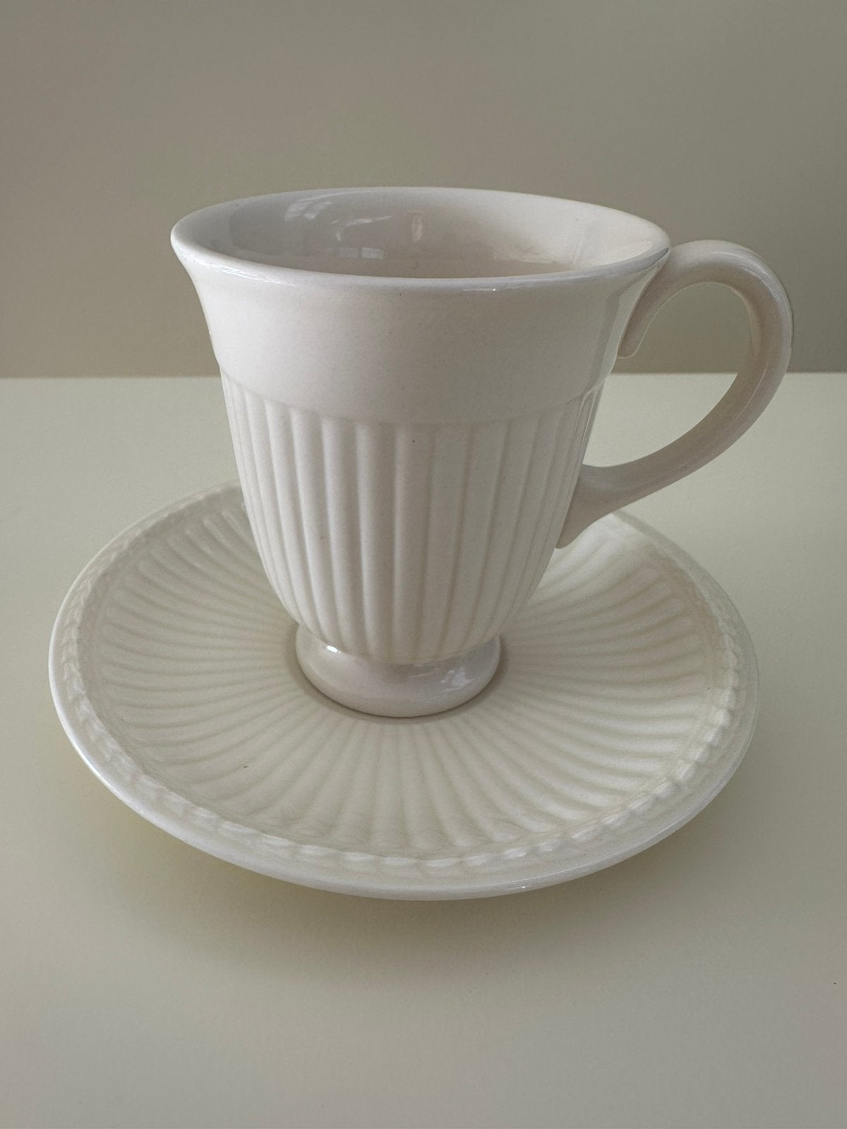 Wedgewood kop en schotels, Ophalen, Zo goed als nieuw, Porselein, Kop en/of schotel