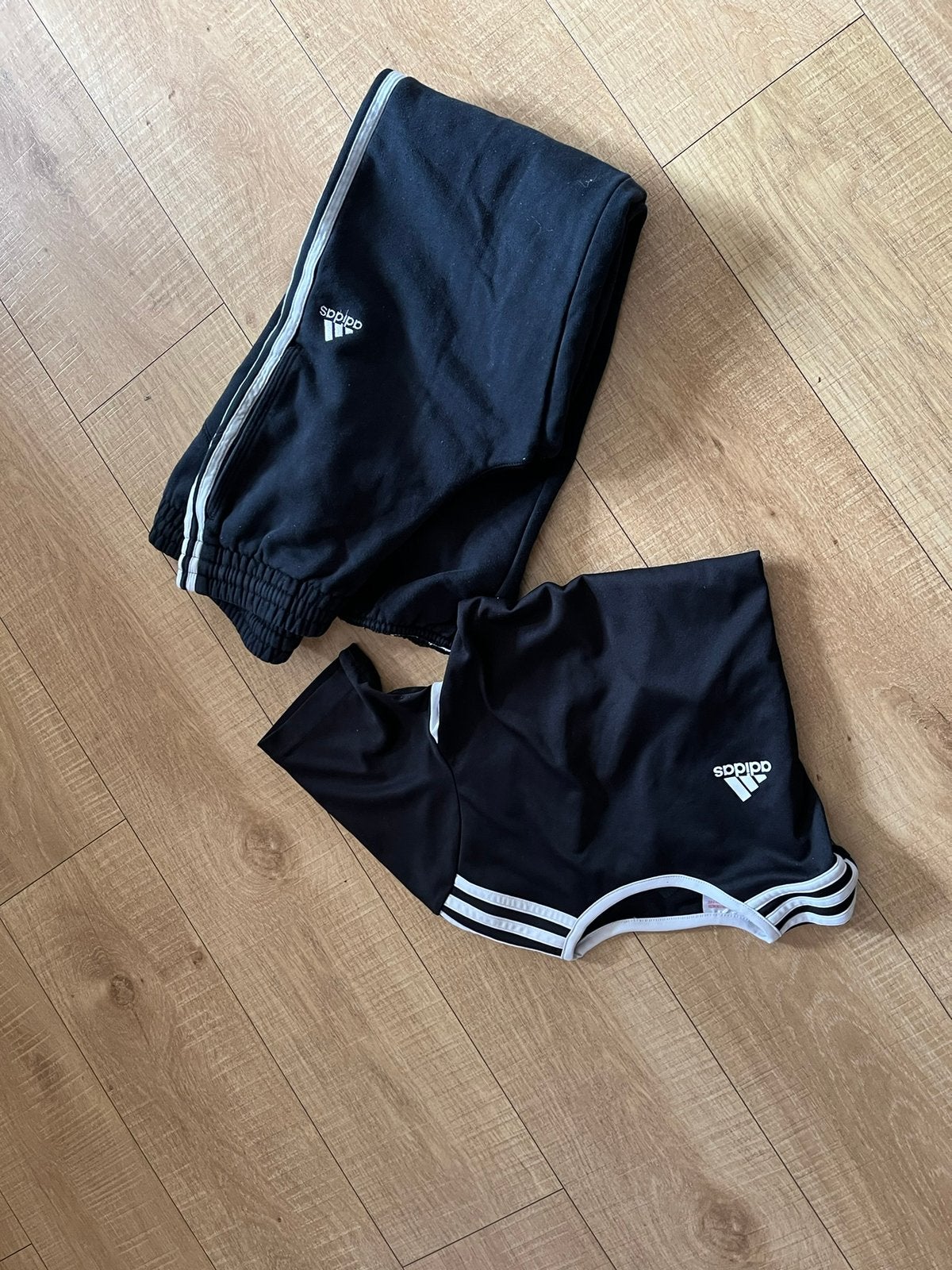 140 152 adidas climate sport set joggingbroek wide leg shirt, Ophalen of Verzenden, Gebruikt, Jongen of Meisje, Sport- of Zwemkleding