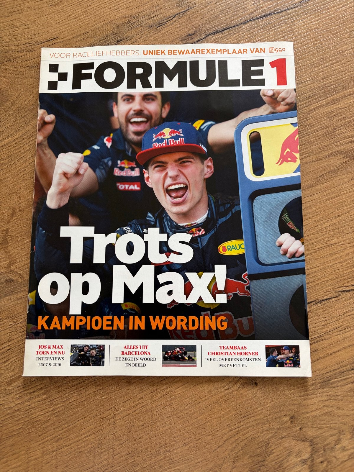 Max Verstappen.Formule 1 - Trots op Max! Kampioen in Wording, Ophalen of Verzenden, Zo goed als nieuw, Sport en Vrije tijd