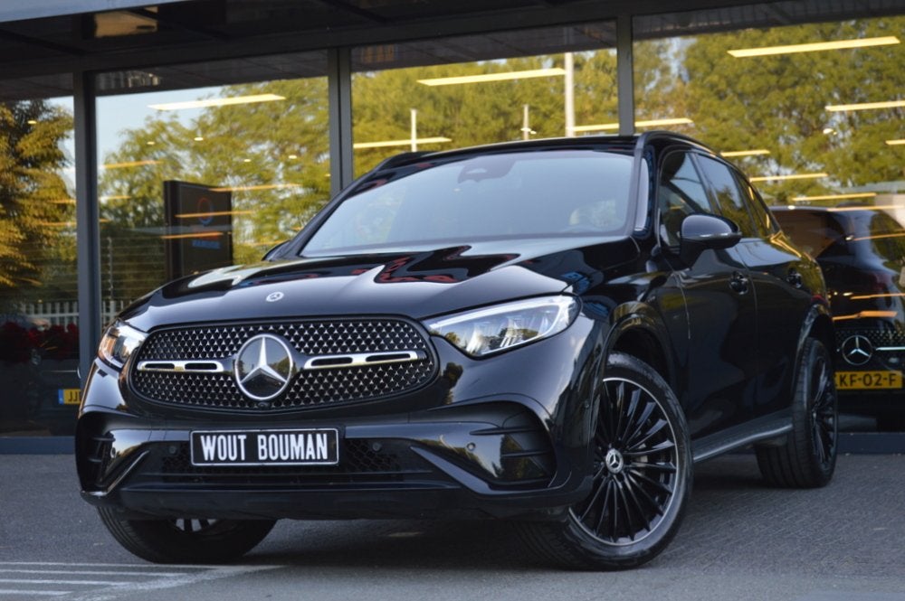 Mercedes-Benz GLC 300e 4MATIC AMG Led Panorama Memory Distro, Auto's, Automaat, Gebruikt, Euro 6, Plug-in hybride