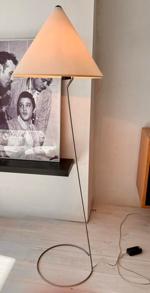 Vintage postmodern vloerlamp, Huis en Inrichting, Lampen | Vloerlampen, Ophalen, Zo goed als nieuw, Metaal, 150 tot 200 cm