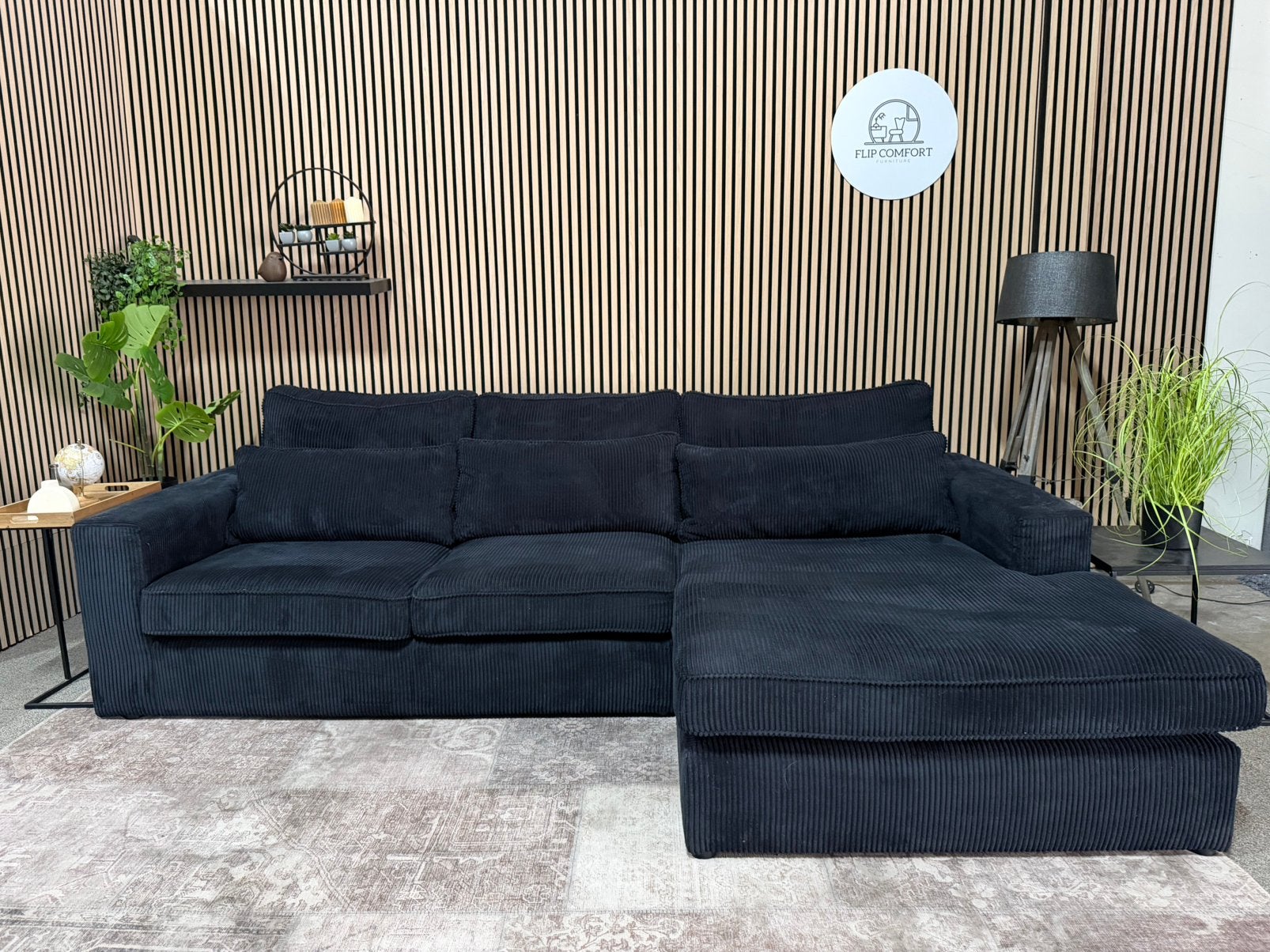 “GRATIS LEVERING” Mooie zwarte ribstof hoekbank 280x170, 250 tot 300 cm, Verzenden, Hoekbank, Zo goed als nieuw