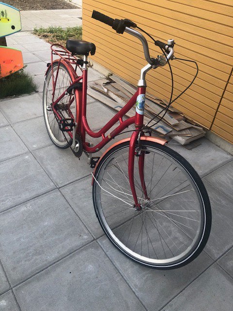 Dames Fiets 28 inch. Terugtraprem. 3 versnellingen. € 25, Ophalen, Gebruikt, Terugtraprem, Versnellingen