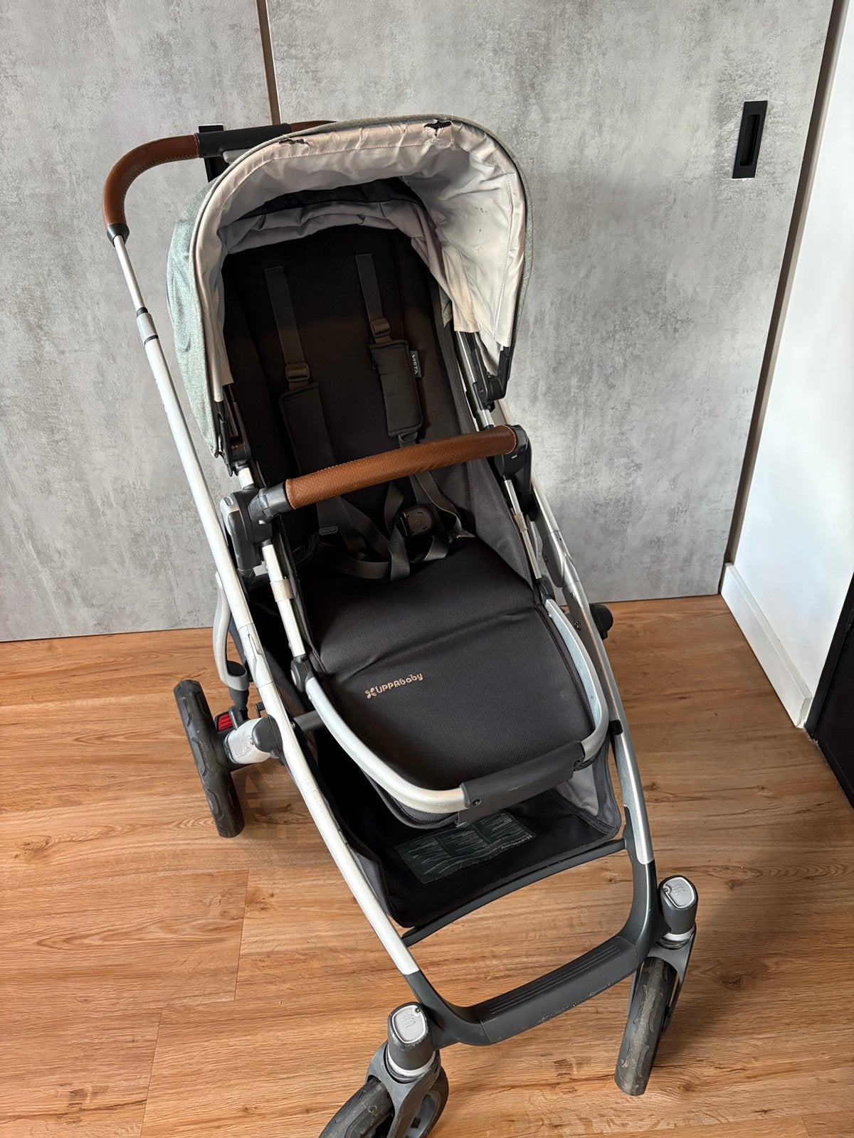 Uppababy Vista V2 kinderwagen incl reiswieg en accessoires, Ophalen, Gebruikt