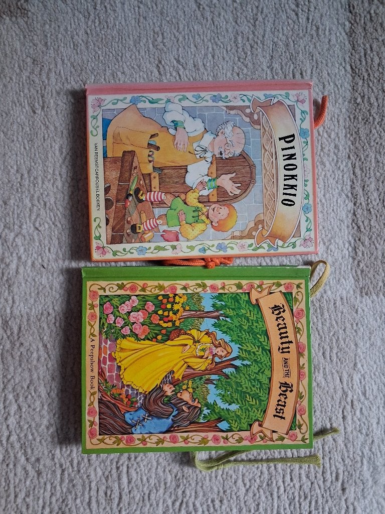 Boeken Carrousel Pinokkio en Beauty and the Beast, Ophalen of Verzenden, Zo goed als nieuw