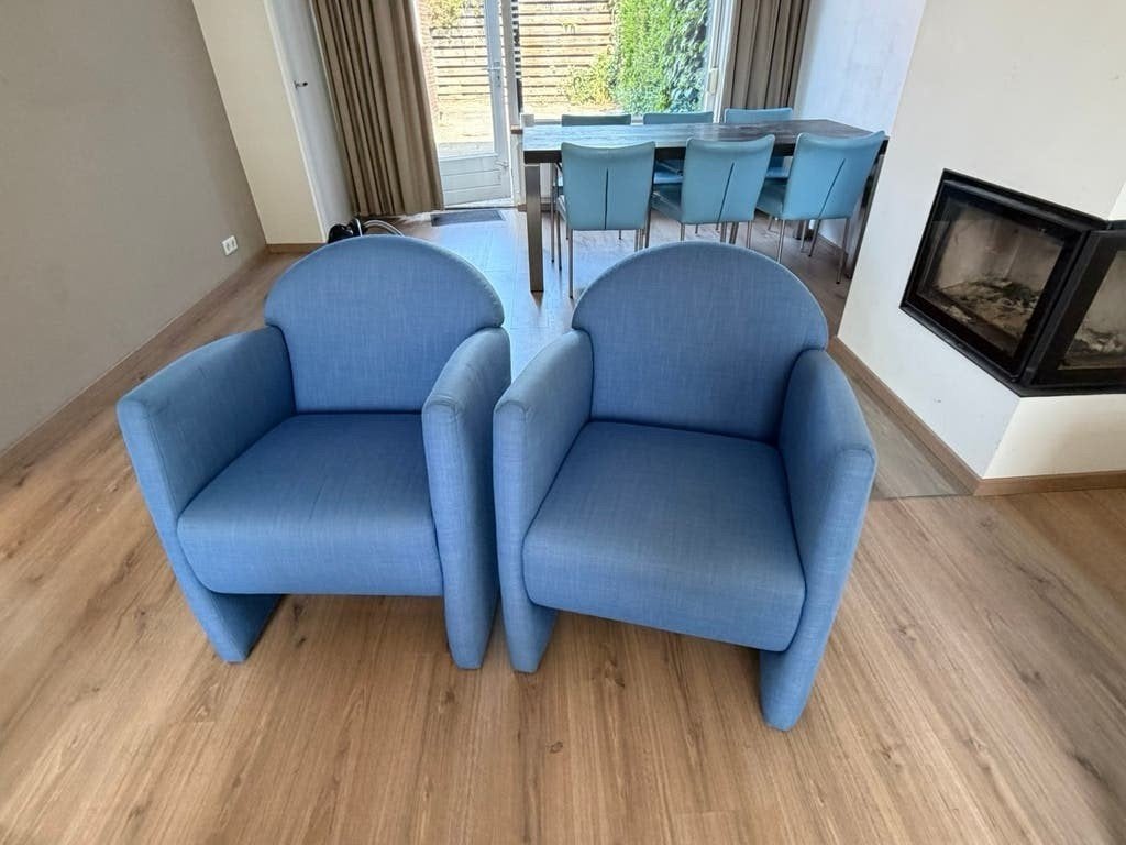 Gratis afhalen in Nijmegen 2 leuke korenblauwe fauteuils, Ophalen, Gebruikt, 75 tot 100 cm, Stof