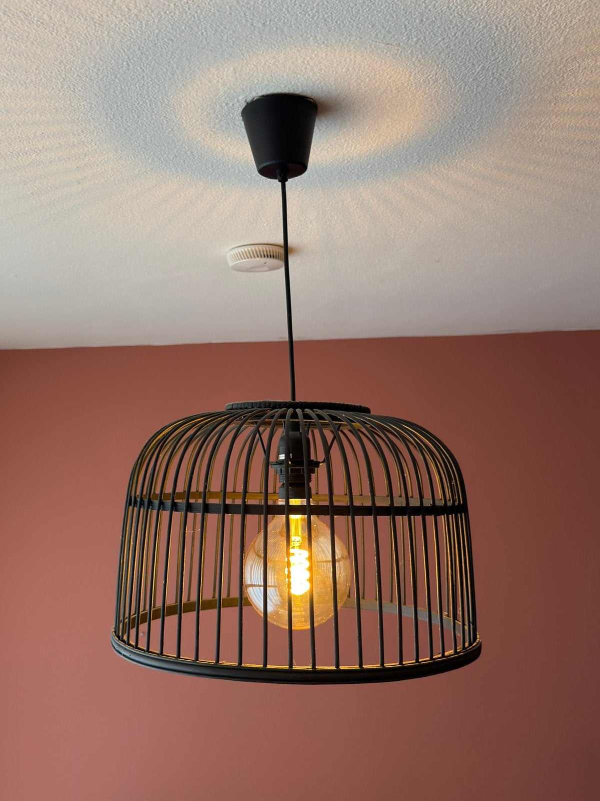Zwarte hanglamp, exclusief peertje, Huis en Inrichting, Ophalen, Zo goed als nieuw, Natuurlijk materiaal, E27 (groot)