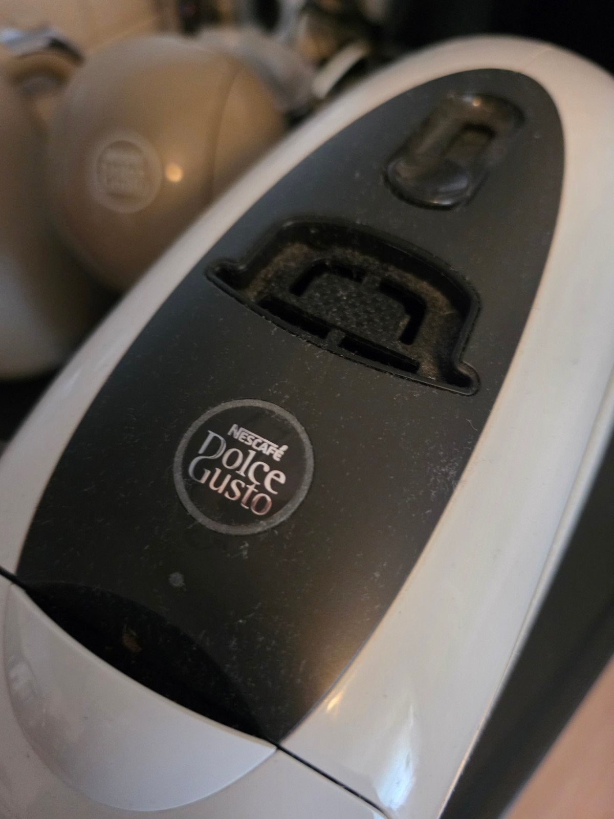 koffiemachine dolce gusto neo wit, Witgoed en Apparatuur, Strijkijzers en Strijkplanken, Ophalen, Zo goed als nieuw