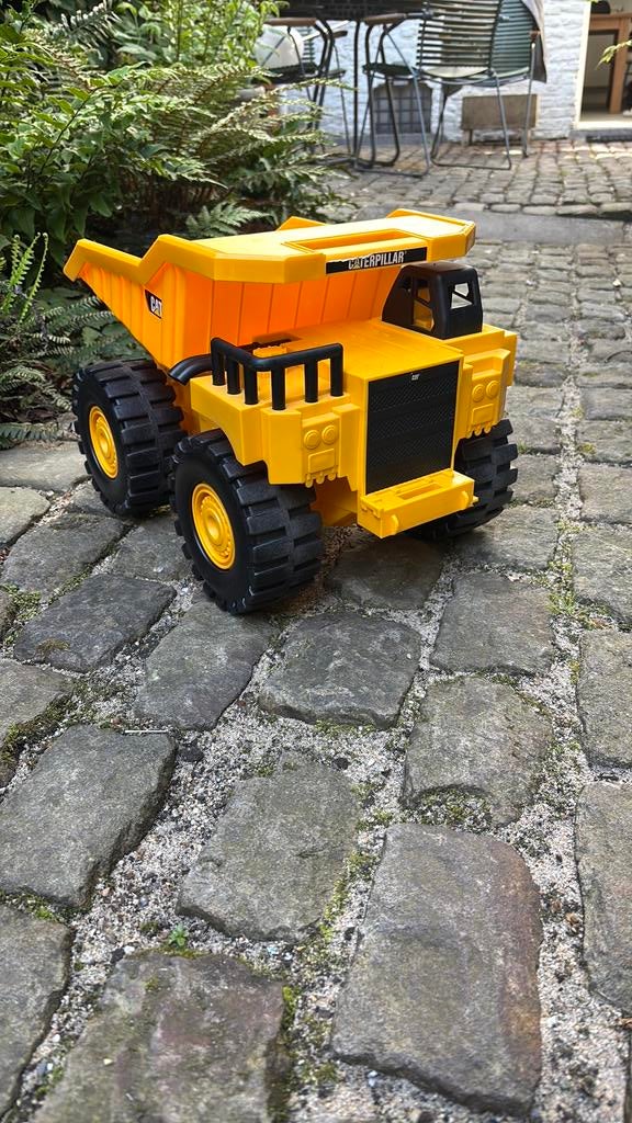 Caterpillar speelgoed kiepwagen, Kinderen en Baby's, Speelgoed | Buiten | Voertuigen en Loopfietsen, Ophalen, Gebruikt