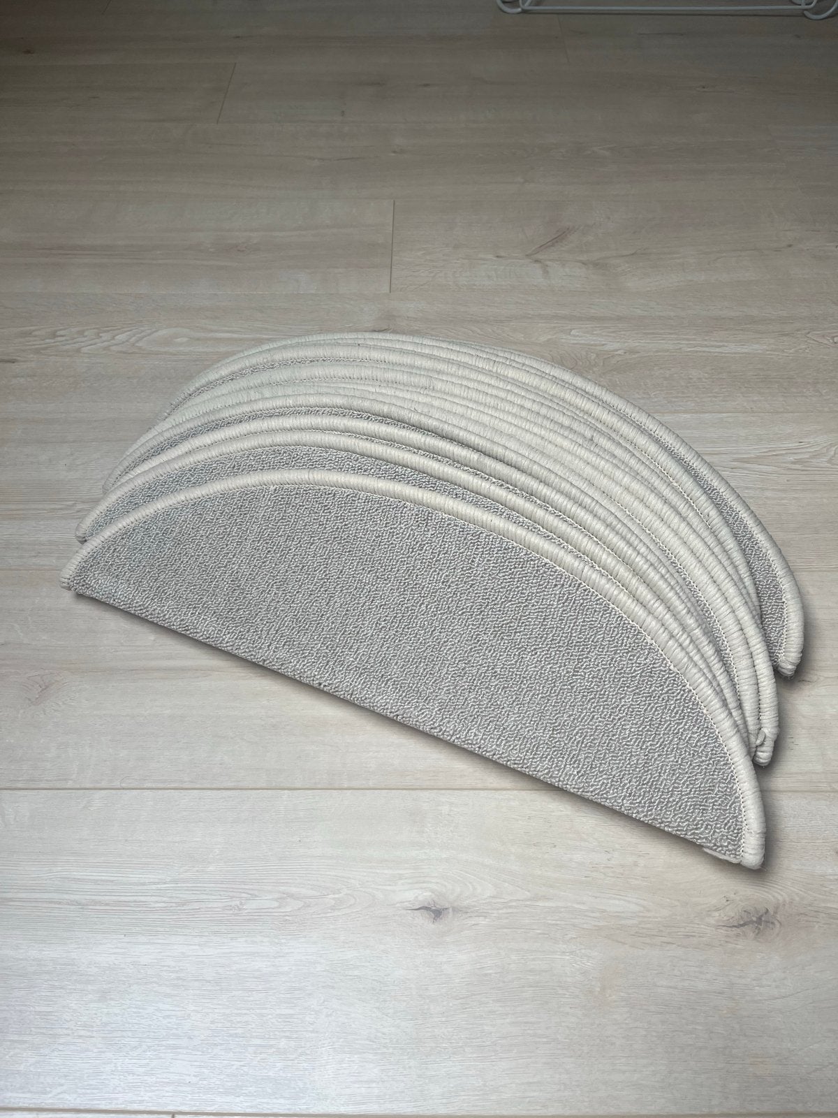 Trapmatten beige, 15 stuks, Ophalen, Zo goed als nieuw, Beige, 50 tot 100 cm