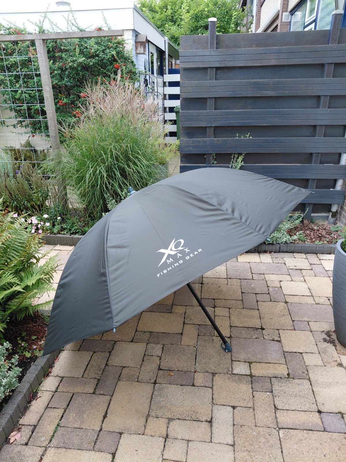 X2 Max Fishing Gear Vissersparaplu - 200cm, Ophalen, Zo goed als nieuw, Overige typen