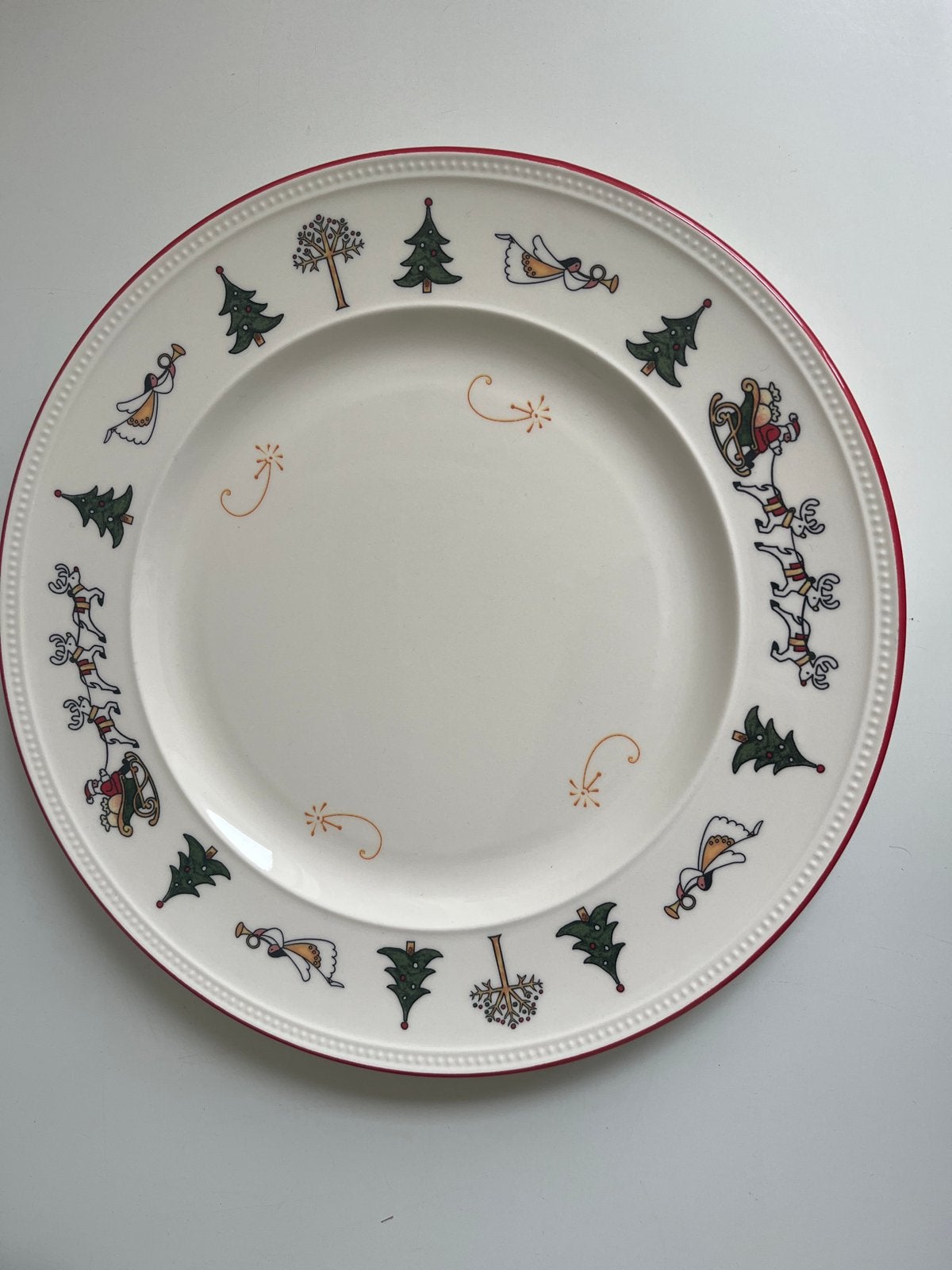 Wedgwood Winter Christmas bord - Nieuwstaat, Huis en Inrichting, Klassiek, Ophalen of Verzenden, Zo goed als nieuw, Bord(en)