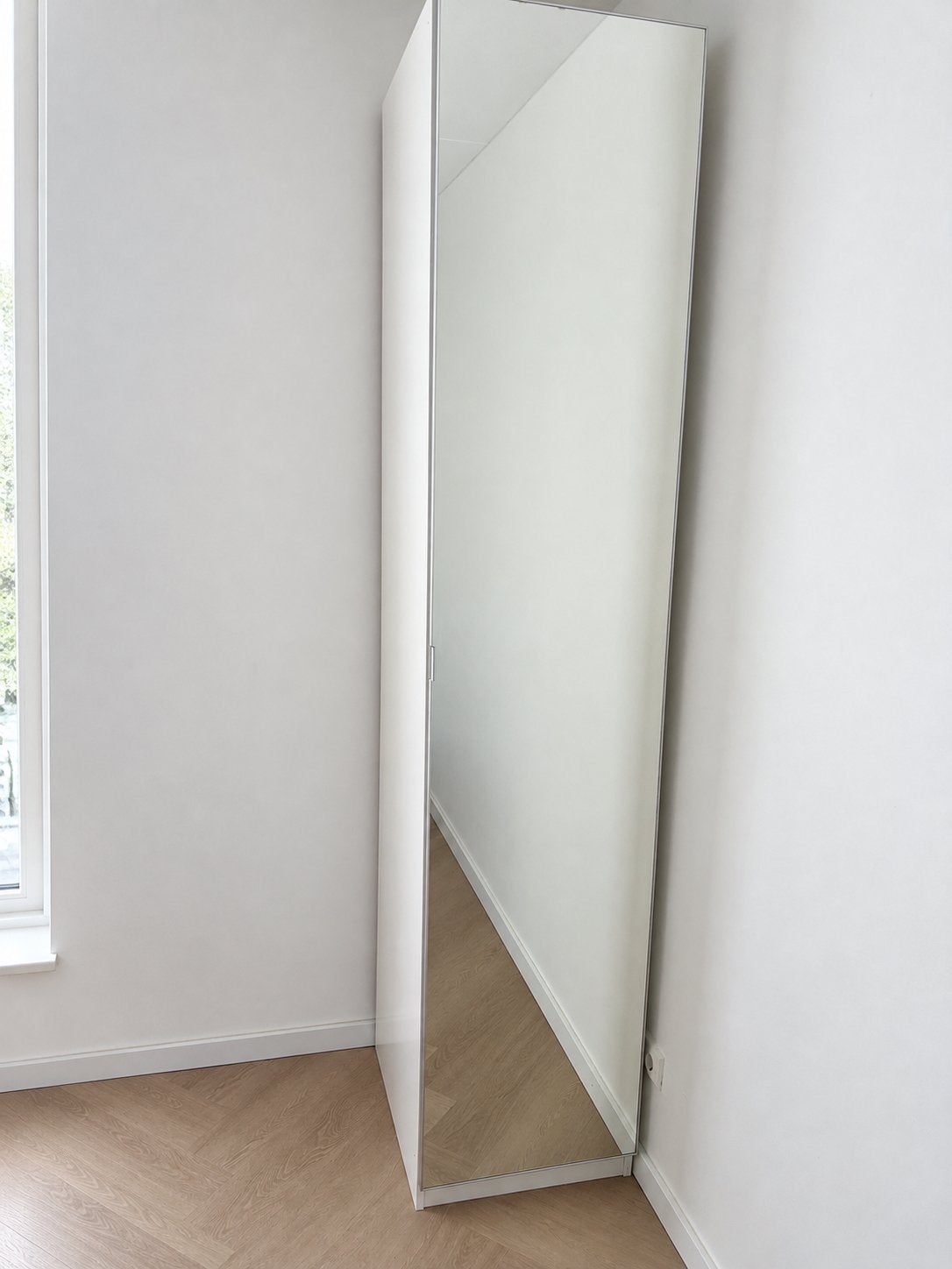 IKEA Pax kast met spiegeldeur (236x50x60 cm) €200 Nieuwprijs, Ophalen, 200 cm of meer, 50 tot 100 cm, Zo goed als nieuw