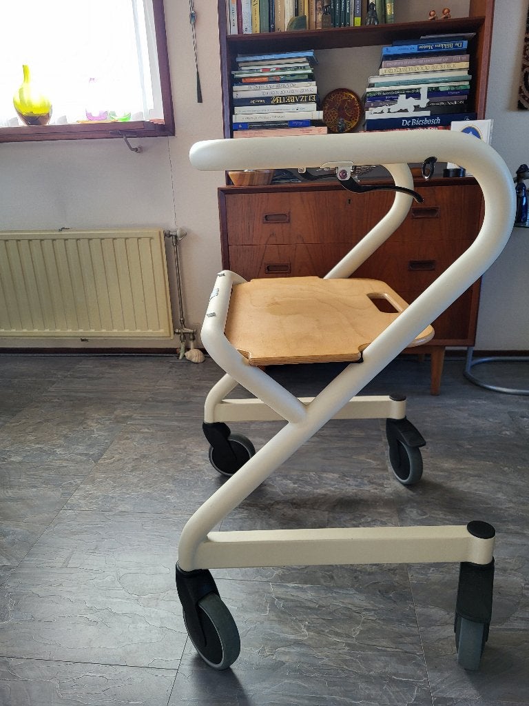 Saljol indoor rollator trippelstoel, Ophalen of Verzenden, Gebruikt