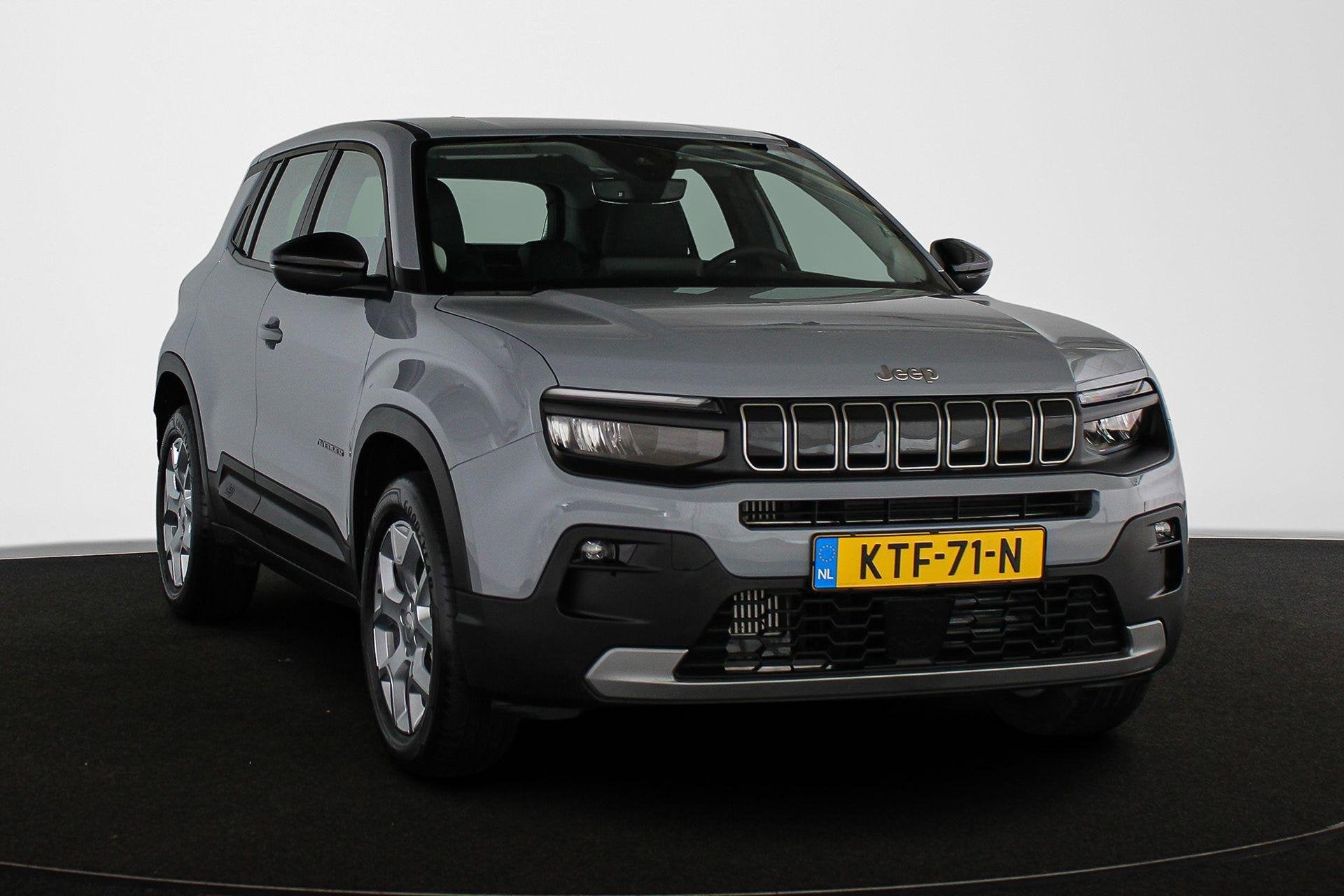 Jeep Avenger 1.2 e-Hybrid Altitude Achteruitrijcamera Apple, Auto's, Stof, Gebruikt, 1199 cc, Parkeersensor