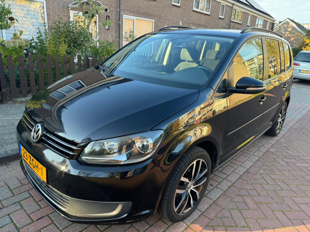 Volkswagen Touran 2.0 TDI 103KW Dsg Clima / distributi riem, Auto's, Euro 5, Stof, 1503 kg, Zwart
