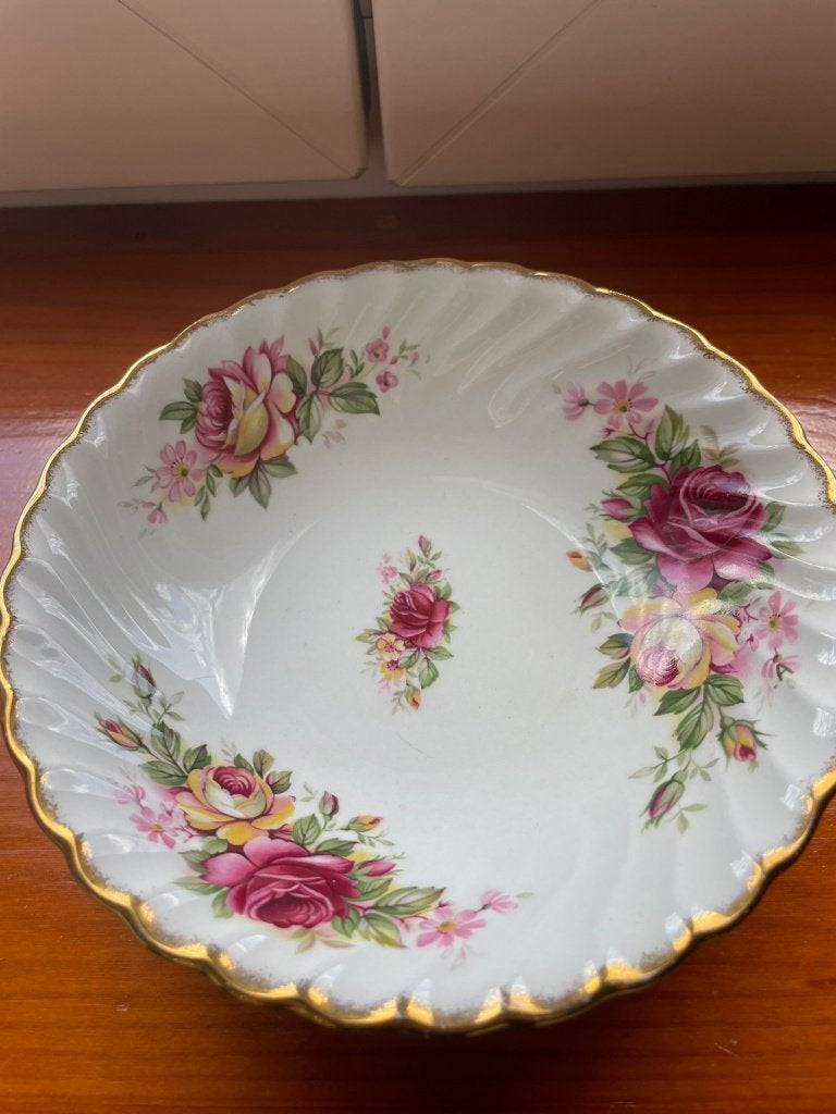 Old Foley schaaltje 16 cm - Garland Rose, Ophalen