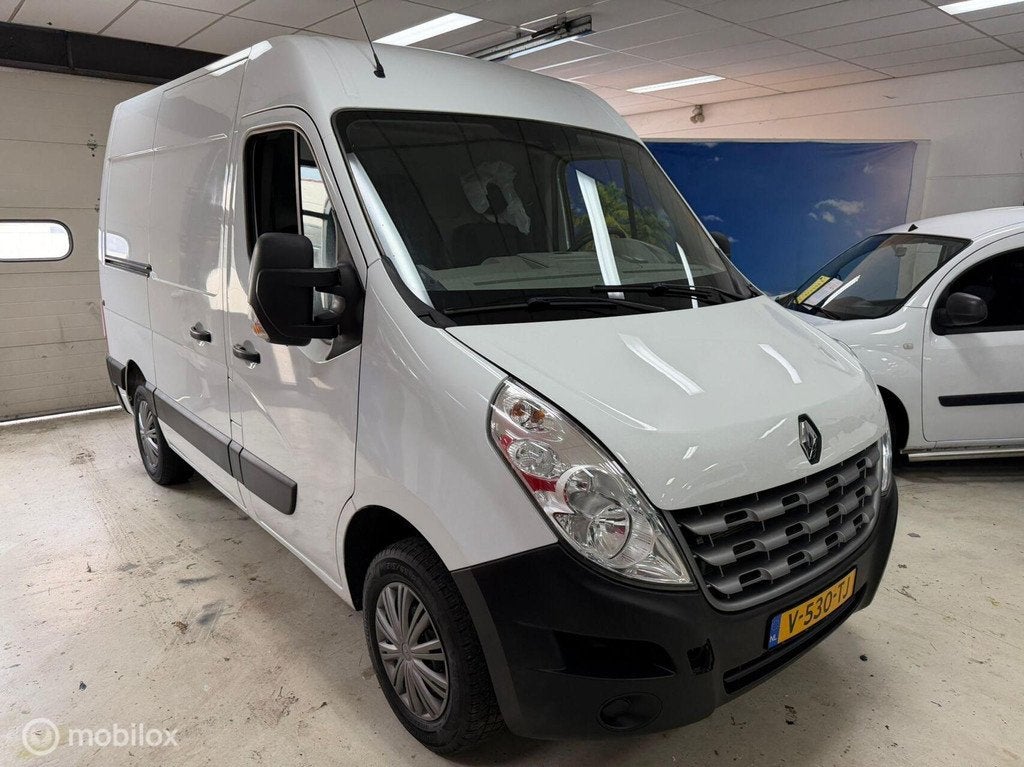 Renault Master T35 2.3 dCi L1H2 Airco p. sensor, 13 km/l, Achterwielaandrijving, Gebruikt, Euro 6