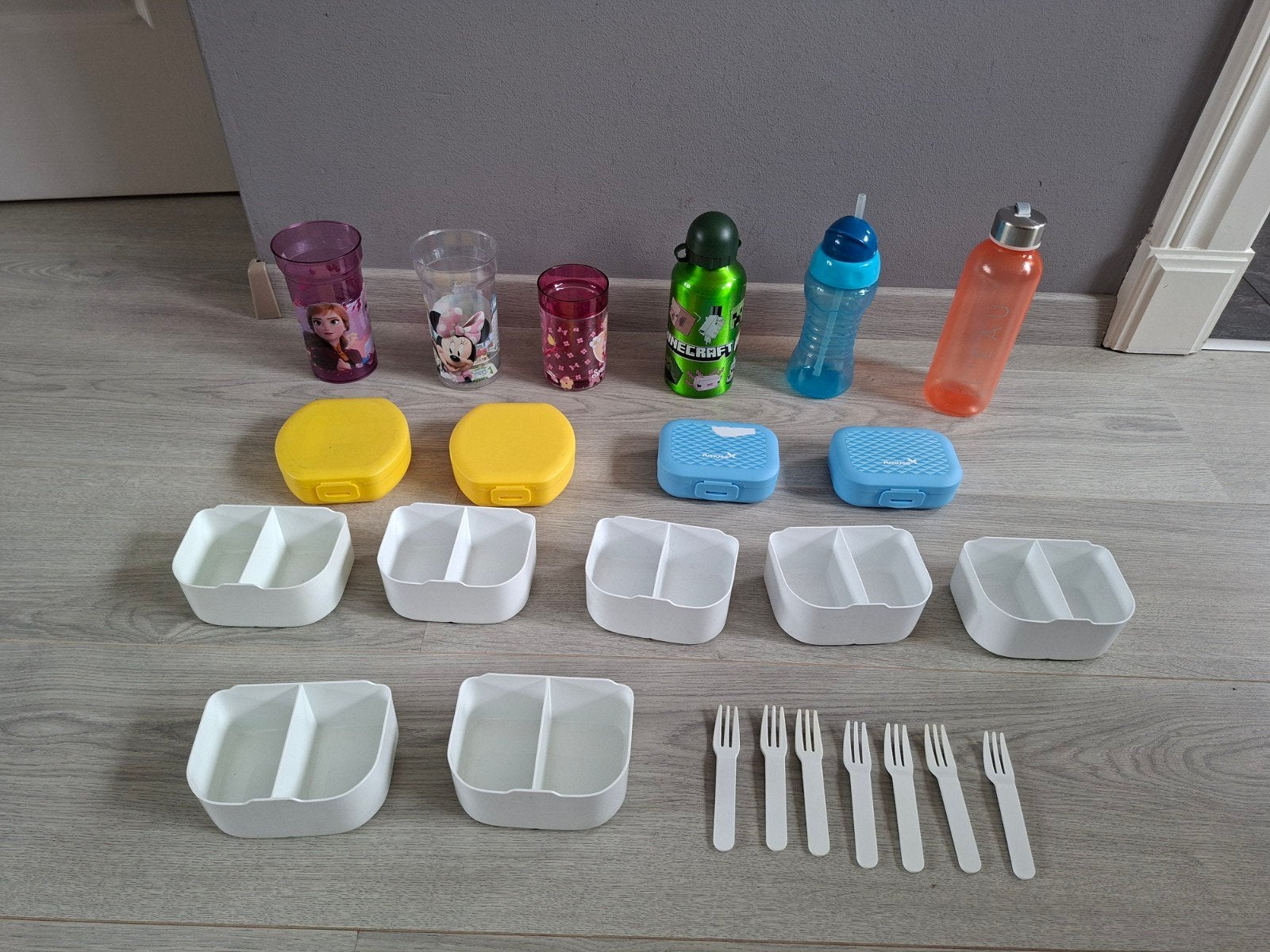 Verschillende soorten bekers, fruitbakjes ed, Ophalen of Verzenden, Zo goed als nieuw