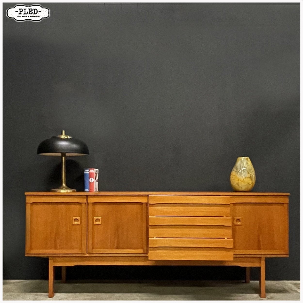 Vintage Zweeds Sideboard Dressoir Kast, Ophalen, Gebruikt, Overige materialen, Met deur(en)